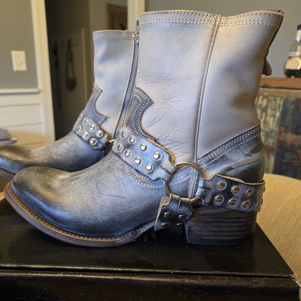 Freebird Boots- Ramone *New in Box!